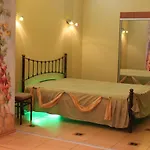 On Preobrajenskaya 24 Apartahotel