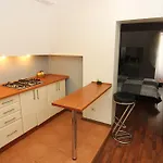 On Preobrajenskaya 24 Apartahotel