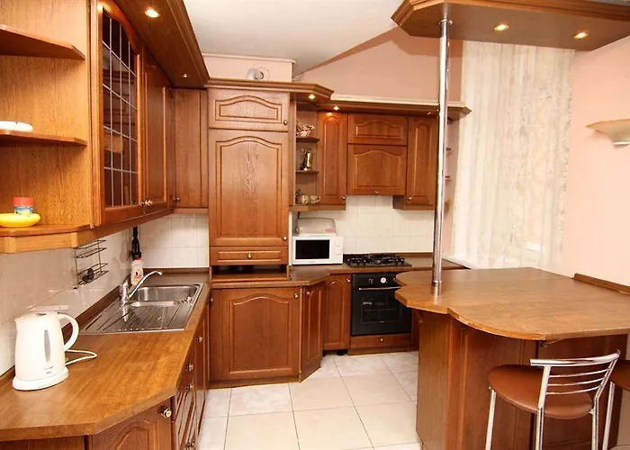 On Preobrajenskaya 24 4*