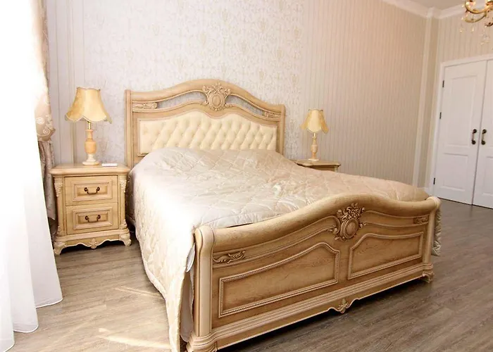 On Preobrajenskaya 24 Apartahotel