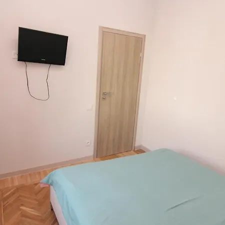 On Preobrajenskaya 24 Aparthotel 3*