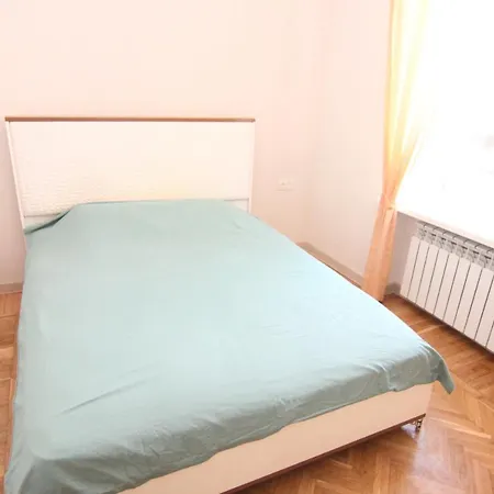 On Preobrajenskaya 24 Aparthotel