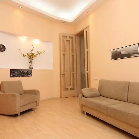 On Preobrajenskaya 24 Aparthotel 3*